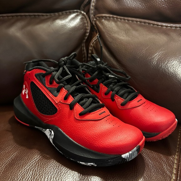 Under Armour Red and Black Basketball Shoes - Picture 1 of 3